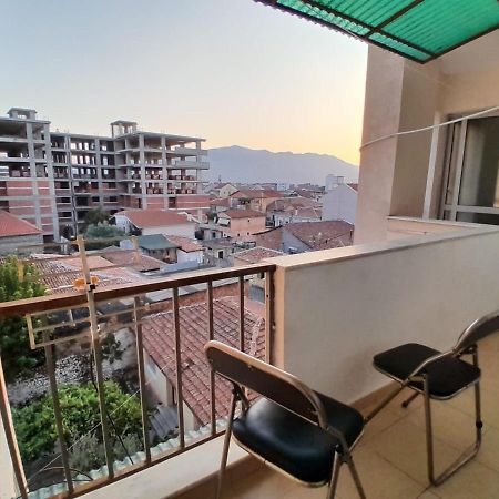 Cozy Apartment In The City Center 2 Shkoder Exterior photo